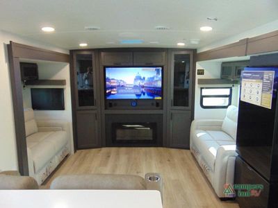 2026 Forest River RV Rockwood Ultra Lite - Photo 6