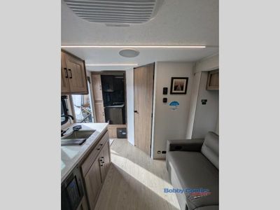 2025 Coachmen RV Freedom Express Ultra Lite — photo 13 view