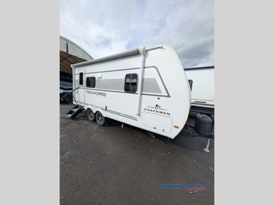 2025 Coachmen RV Freedom Express Ultra Lite — interior view
