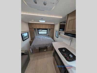 2025 Coachmen RV Freedom Express Ultra Lite — photo 10 view
