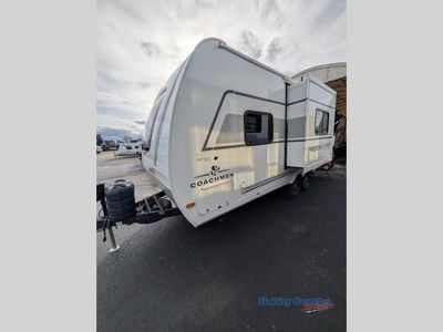 2025 Coachmen RV Freedom Express Ultra Lite — front three-quarter view