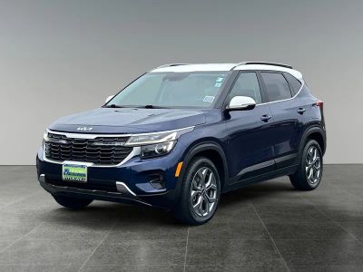 2024 Kia Seltos — rear three-quarter view