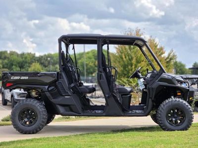 2026 Can-Am Defender MAX XT HD11 — detail view