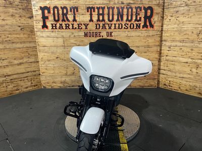 2025 Harley-Davidson FLHX - Street Glide — photo 8 view