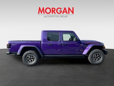2026 Jeep Gladiator — photo 8 view
