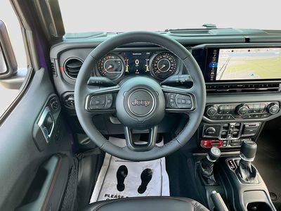 2026 Jeep Gladiator — photo 22 view