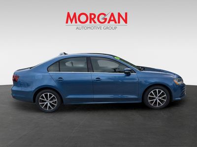 2017 Volkswagen Jetta - Photo 3