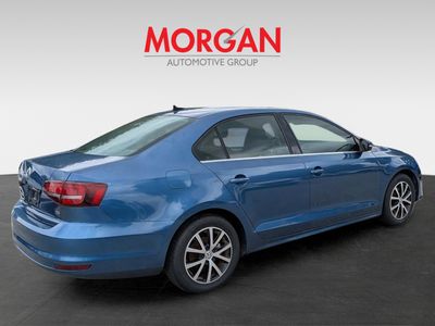 2017 Volkswagen Jetta - Photo 4