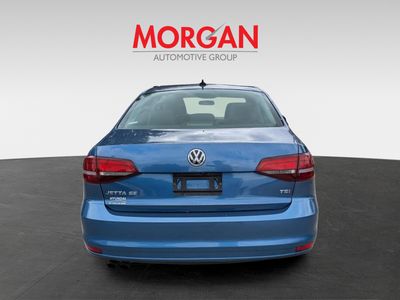 2017 Volkswagen Jetta - Photo 5