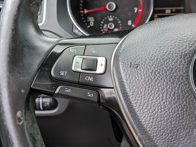 2017 Volkswagen Jetta - Photo 24