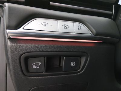 2025 Genesis GV80 - Photo 13