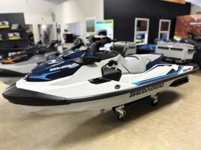 2026 Sea-Doo FishPro™ Sport 170 BRP Premium Audio, iDF, iBR — front three-quarter view