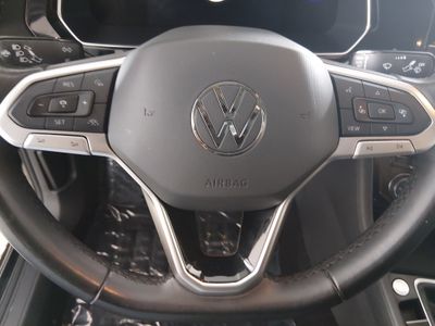 2024 Volkswagen Jetta — photo 12 view