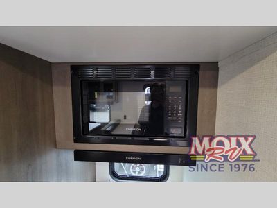 2026 Grand Design Transcend - Photo 14