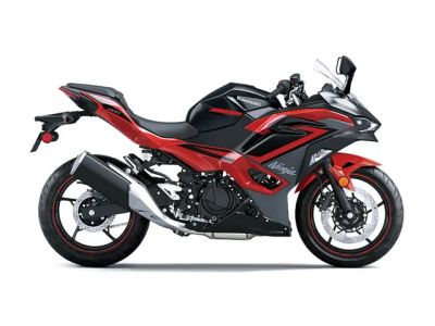 2025 Kawasaki Ninja® 500 ABS Passion Red/Metallic Flat Spark Black — front three-quarter view