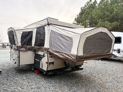 2016 Forest River Rockwood Premier 2516G — interior view
