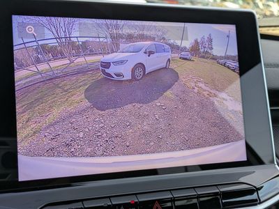 2026 Jeep Compass — photo 18 view