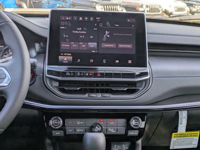 2026 Jeep Compass — photo 16 view