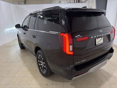 2025 Ford Expedition — rear three-quarter view