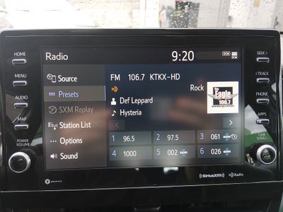 2023 Toyota Camry - Photo 18