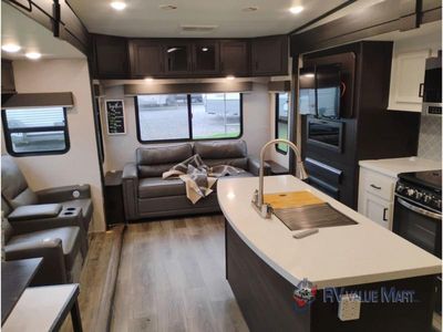 2021 Highland Ridge RV Roamer - Photo 19