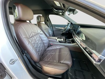 2023 BMW 7 Series — photo 30 view