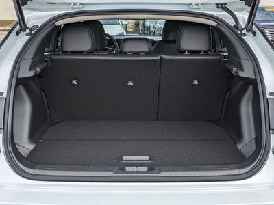 2026 Nissan Leaf — photo 14 view
