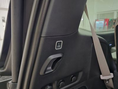 2026 Jeep Grand Wagoneer - Photo 43