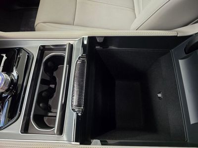 2026 Jeep Grand Wagoneer - Photo 27