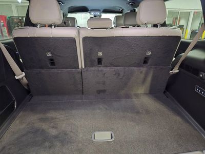 2026 Jeep Grand Wagoneer - Photo 40