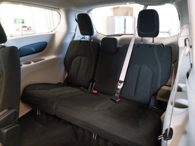 2023 Chrysler Voyager - Photo 17