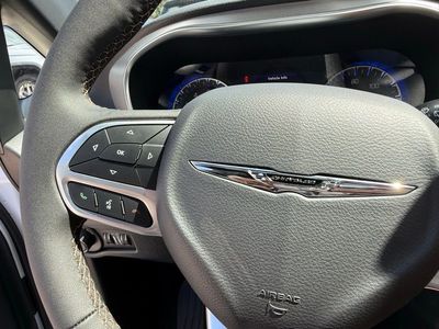 2026 Chrysler Pacifica - Photo 18