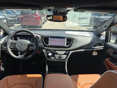 2026 Chrysler Pacifica - Photo 41