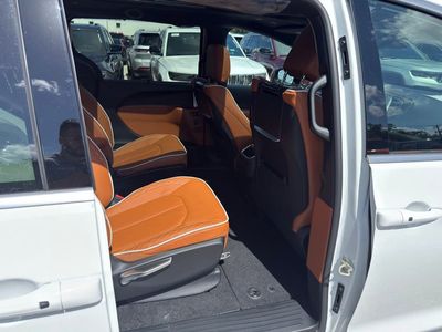 2026 Chrysler Pacifica - Photo 34