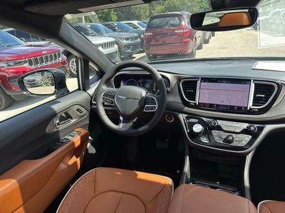 2026 Chrysler Pacifica - Photo 42