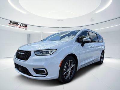 2026 Chrysler Pacifica - Photo 7