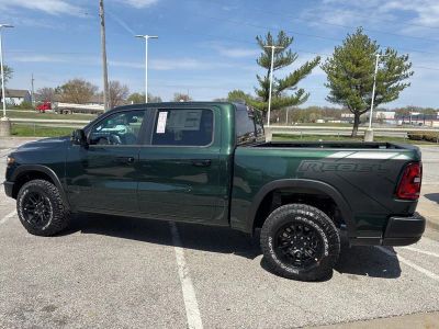 2026 RAM 1500 — photo 17 view
