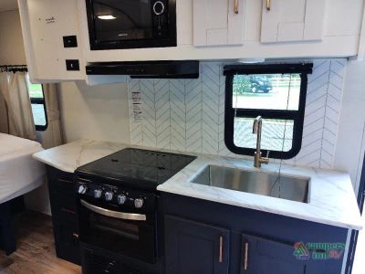 2024 Heartland Mallard — photo 20 view