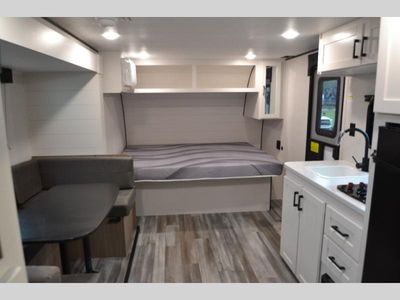 2026 Jayco Jay Flight SLX - Photo 6