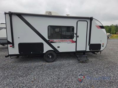 2021 Forest River RV Wildwood FSX — photo 10 view