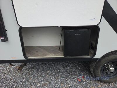 2021 Forest River RV Wildwood FSX — photo 12 view