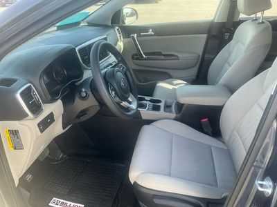 2022 Kia Sportage — photo 9 view