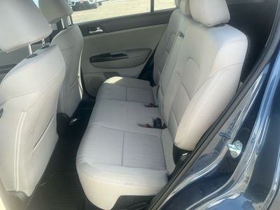 2022 Kia Sportage — photo 16 view