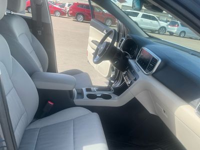 2022 Kia Sportage — photo 20 view