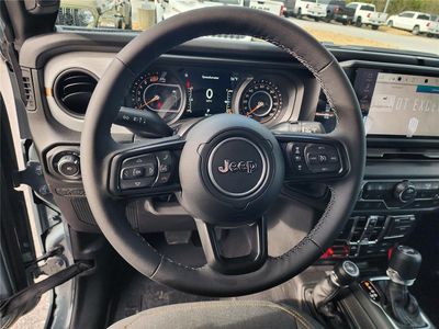 2026 2025 Jeep Wrangler - Photo 10