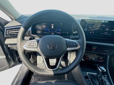 2026 Volkswagen Jetta - Photo 10