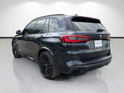 2022 BMW X5 — detail view