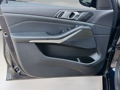 2022 BMW X5 — photo 21 view