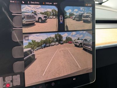2023 Tesla Model Y - Photo 19