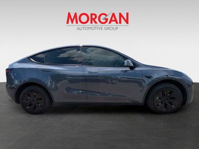 2023 Tesla Model Y - Photo 2